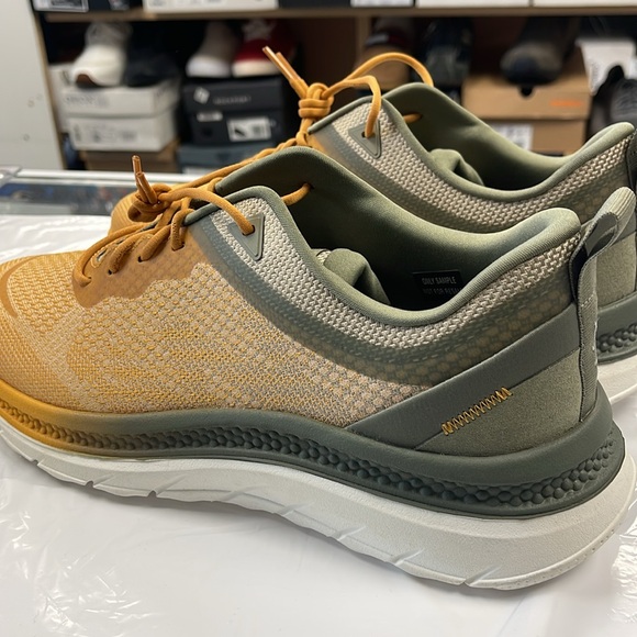 Brand New GEOX Man Sneaker Respira Size 9 (42) Yellow/Green - Picture 6 of 11